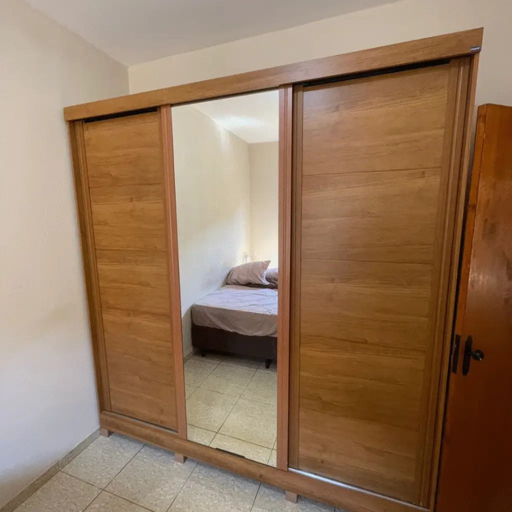 Montagem de Guarda Roupas portas de correr em Boa Esperança - MG